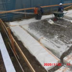 スーパージオ工法部材組み立て完了し土木安定シートで覆います